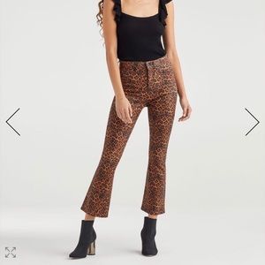 High Waist Slim Kick in Penny Leopard